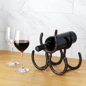 Porte-bouteilles artisanal artistique en fer moderne, accent décoratif pour meubles, porte-vin en métal Foster & Rye pour 3 bouteilles, style rustique vintage - Product Image 1