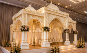 Grand Mandap de mariage moderne en or blanc, style sud-indien, en fibre de verre, léger, taille personnalisable, design sculpté, Royaume-Uni - Product Image 3