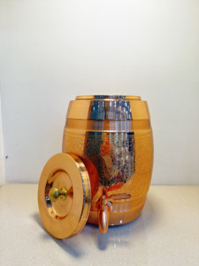 Distributeur d'eau en cuivre pur de qualité supérieure, forme baril, 11L, gravé au laser, motif floral, Matka, finition miroir, en métal, avec robinet - Product Image 3
