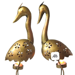 Artesanía: Cisne Art Deco, Decoración para el Hogar, Pieza Decorativa de Mesa, Componentes Metálicos Tallados y Moldeados a Mano - Product Image 1