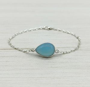 สร้อยข้อมือหยดน้ำสีฟ้าแคลซิโดนี เงินแท้ 925 ชุบทอง 14K ดีไซน์เรียบหรู สไตล์โบโฮ ของขวัญเครื่องประดับประจำเดือนธันวาคม - Product Image 6