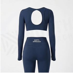 Ensemble de yoga 2 pièces North Approach, fermeture éclair intégrale sur le devant, noir uni, tissu respirant, vêtements de sport pour femmes - Product Image 2