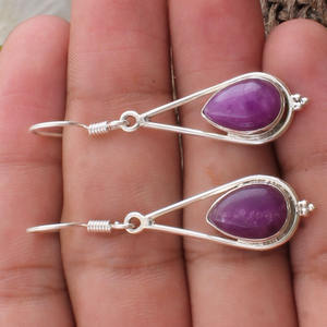 ต่างหูหยกลาเวนเดอร์ธรรมชาติ ต่างหูเงินแท้ 925 เกรด AAA หรูหราสำหรับผู้หญิง อัญมณีที่ได้รับการรับรอง งานแต่งงาน งานละเอียด - Product Image 3