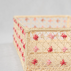 Panier de rangement rectangulaire en osier naturel avec motif floral rose et rouge, décoration de salon, accessoires pour la maison - Product Image 5