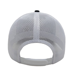 หมวกแก๊ปทรง Trucker 6 แผง ปักโลโก้ สีดำ/ขาว ปีกโค้งเล็กน้อย ปรับขนาดได้ด้วย Snapback - Product Image 3