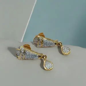 Elegantes Pendientes de Oro de 22K con Diamantes en Forma de Cono, Joyería de Diseño con Encanto de Lágrima para Uso Diario Femenino - Product Image 3