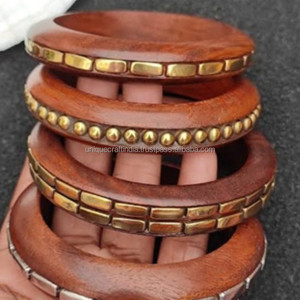 Brazaletes de Madera Natural con Detalles de Cuentas de Latón, Brazaletes Fusionados Hechos a Mano, Proveedor Mayorista de Joyería de Moda para Mujer, Accesorios de Exportación - Product Image 5