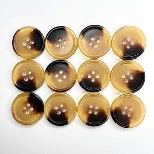 กระดุมเปล่าทำจากเขาควายแกะสลักลายสัตว์ คุณภาพดีเยี่ยม งานฝีมือธรรมชาติ พร้อมคุณสมบัติกันน้ำ - Product Image 6