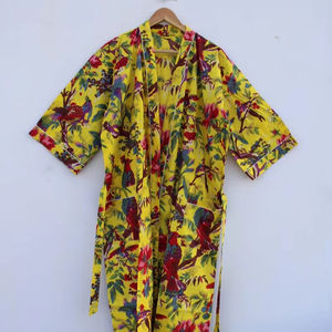 Bata Kimono de Algodón Suave y Transpirable con Estampado de Dibujos Animados Naaz Textile para Mujer, Camisón de Verano Hecho a Mano ODM con Cuello en V y Cintura Elástica - Product Image 1