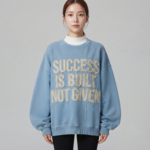 เสื้อสเวตเชิ้ตโอเวอร์ไซส์ปักลายขาดๆ แบบคอกลม ผ้าฟลีซ ถักนิตสำหรับฤดูหนาว ผสมโพลีเอสเตอร์/คอตตอน ทรงหลวมไหล่ตก สำหรับผู้ชาย - Product Image 1