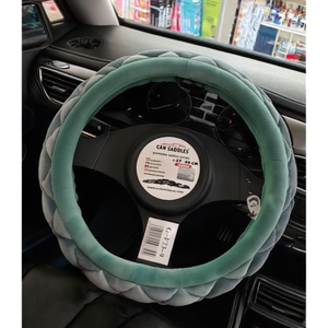 Housse de volant de voiture en fausse fourrure 37-39 cm gris vert noir - Product Image 1