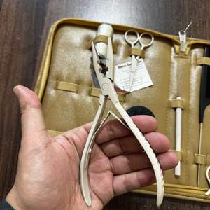 Kit d'outils professionnel pour extensions capillaires en acier inoxydable de qualité supérieure, couleur nude marron, avec étui, rasoir et pot à perles – Vente chaude - Product Image 5