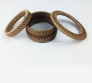 Brazaletes de mimbre personalizados a granel, pulsera gruesa hecha a mano, trenzada de mimbre de paja tejida, ratán - Product Image 1