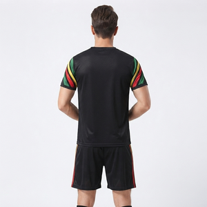 Uniforme de Fútbol Profesional para Hombre, Ropa Deportiva Personalizada para Equipo, Diseño a Rayas en Contraste, Servicio de Impresión en Grandes Cantidades, Fabricante OEM - Product Image 3