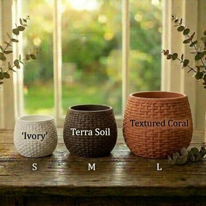 Ensemble de 3 pots à succulentes en résine rustique, pots tressés pour décoration de bureau intérieure, couleurs blanc, marron, terre cuite, provenant d'Inde - Product Image 6