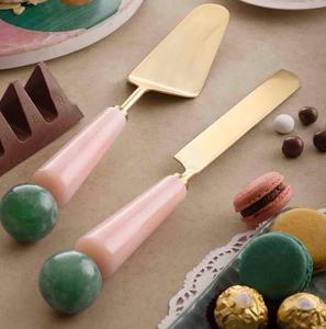 Couteau à gâteau de luxe doré avec manche rayé jaune et blanc, élégant outil de service pour desserts, idéal pour mariage, fête, décoration de table de pâtisserie - LE MEILLEUR - Product Image 4