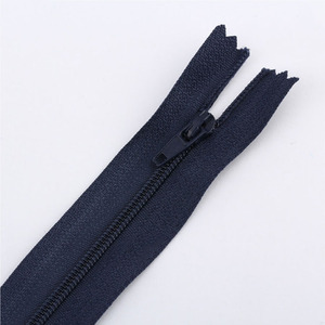 Ventes Flash : Rouleau de Fermeture Éclair Longue en Nylon Écologique, Disponible en Plusieurs Couleurs pour Textiles de Maison - Prix - Product Image 3