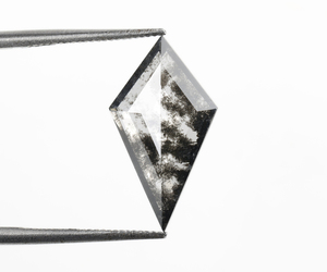 OM GEMS Diamante de laboratorio cultivado con corte Salt & Pepper de 1.80 Ct, único, hecho a mano, perforado con láser, suelto, personalizado, tipo Sal y Pimienta - Product Image 1