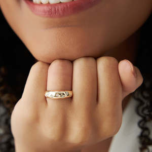 Bague solitaire classique en moissanite 14 carats, design élégant et minimaliste, plaqué or, argent sterling S925, pour fiançailles et mariage - Product Image 3
