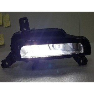 Phare antibrouillard droit d'occasion Evoque GJ3215200AA - Product Image 4