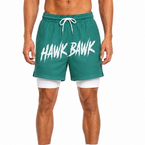 Pantalones cortos de doble capa para hombre, estilo atlético moderno, cintura elástica, secado rápido, cordón elástico en la cintura, pantalones cortos informales de estilo atlético - Product Image 1