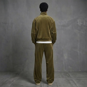 Conjunto de chándal de terciopelo verde oliva para hombre, personalizado, con chaqueta de cremallera completa y pantalones, informal, de color liso, con cuello alto, corte holgado, para otoño - Product Image 3