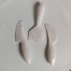 Elegante cuchillo de queso con textura de mármol verde pálido, cuchillos de resina de diseñador fantástico para restaurante y uso doméstico - Product Image 6