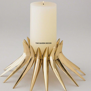 Porte-bougie d'intérieur au meilleur prix, design antique, qualité supérieure, en béton, pot à bougie unique, forme irrégulière, taille moyenne - Product Image 1