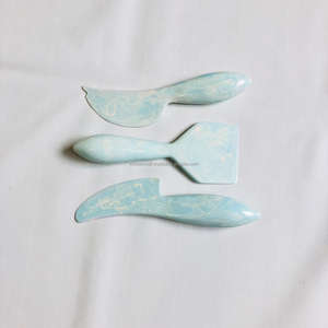 Juego de cuchillos de queso hechos a mano de diseño moderno, cubiertos de resina de melocotón inoxidable de lujo, accesorio elegante para herramientas de queso - Product Image 5