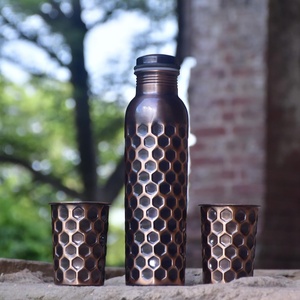 Recipientes de Cobre Martillado Tradicionales Ayurvédicos de Gran Volumen para Bebidas, Ideales para Marca Corporativa y Regalos - Product Image 6