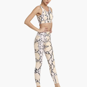Ensemble de yoga personnalisé pour femmes, pour la salle de sport et le fitness, respirant, imprimé par sublimation sur toute la surface, soutien-gorge de sport et leggings, ensemble de 2 pièces pour l'entraînement - Product Image 2