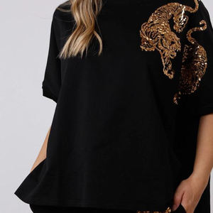 Conjunto de 2 Piezas de Camiseta y Pantalones Cortos Holgados de Algodón 100% para Mujer, con Logotipo Personalizado de Alta Calidad, Transpirable, de Color Sólido, al por Mayor - Product Image 5