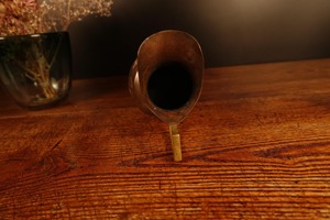 Carafe à eau en cuivre sélectionnée à la main, contrôle qualité, finition solide, article de gros personnalisé en usine - Product Image 5