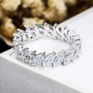 Anillo de Eternidad de Plata 925 con Moissanita para Mujer, Corte Marquesa, Engaste de Garras, Joyería Clásica para Boda - Product Image 3