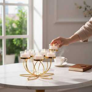 Support de bougie en laiton en forme de lotus, style moderne fait main, pour la maison, les mariages, les centres de table de Noël, durable, par UO - Product Image 2