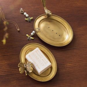 Porte-savon en laiton massif, finition dorée de luxe, organiseur de vanité décoratif en métal, plateau à savon, design en relief, logo personnalisé, vente en gros - Product Image 3