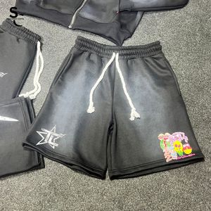 Conjunto de Sudadera con Capucha y Pantalones Cortos Personalizados, 100% Algodón Felpa, Tejido Cálido y Suave, Estilo Urbano Ligero - Product Image 4