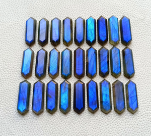 Cabujón hexagonal largo de labradorita facetada con destello azul, piedra suelta de base plana, gema natural para fabricación de joyas, suministros de bricolaje y uso artesanal. - Product Image 3