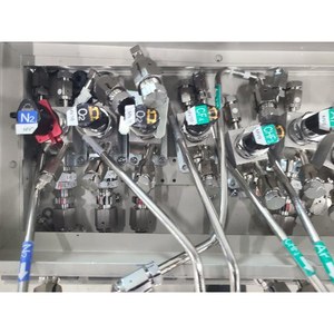 Boîtier de contrôle de distribution de gaz TEL TEL Telius SCCM Shin PM Chemical GAS Line BOX 1, utilisé comme il est, pièces d'équipement semi-conducteur d'occasion - Product Image 2