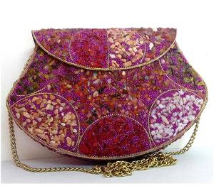 Bolso de Mano Metálico Estilo Bohemio para Mujer con Cuentas de Piedra GC-BG-379, Tipo Bandolera para Fiestas, Mejor Precio en India - Product Image 1