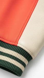 Prendas Exteriores de Moda con Mangas de Cuero Estéticas y Deportivas, Letras de Chenilla, Estilo Americano Sostenible - Product Image 5