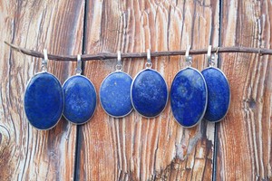 Pendentif Charme Vintage en Lapis Lazuli Naturel, Plaqué Argent, Fait Main, Pierre Précieuse Verte, Bijoux de Luxe en Cristal, Vente en Gros - Product Image 5