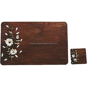 Ensemble de 6 sous-verres en bois d'acacia hexagonaux |   Sous-verres en bois faits à la main |   Décoration de table au fini naturel - Product Image 4