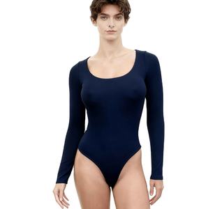 ผู้ผลิตมืออาชีพ ชุดบอดี้สูทออกกำลังกายผู้หญิง แขนกุด เปิดไหล่ ทรงเข้ารูป โลโก้ด้านหน้า เนื้อผ้านุ่ม เซ็กซี่ ความยาวสั้น - Product Image 1