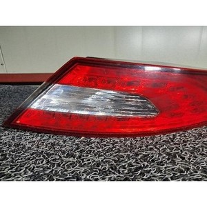 Luz Trasera Derecha Usada Optima 924022T0 - Product Image 2