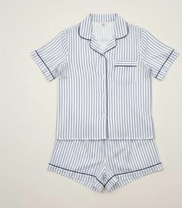 Conjunto de Pijama Corto con Cierre de Botones y Mangas Cortas, Personalizado para Mujer, en Modal y Algodón, con Estampado a Mano - Product Image 5