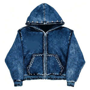 Sweat à capuche zippé personnalisé, coupe oversize courte, style streetwear unisexe, en molleton noir avec motif étoiles et logo frontal - Product Image 4
