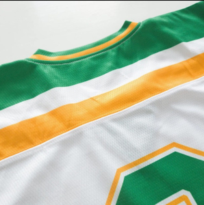 เสื้อฮอกกี้แบบซับลิเมชั่นเต็มตัว OEM ขายส่งปี 2026 ชุดยูนิฟอร์มฮอกกี้น้ำแข็งแบบแห้งเร็ว ระบายอากาศได้ดี ปรับแต่งได้ พร้อมเทคนิคการประดับด้วยคริสตัล - Product Image 3