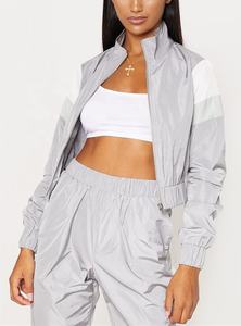 Ensemble de survêtement de maternité 2 pièces léger et respirant pour femme, coupe-vent grande taille avec haut court zippé - Product Image 3