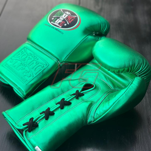 Gants de boxe MMA personnalisés pour l'entraînement |   Conception à Doigts Entiers |   Fermeture à boucle et crochets |   Matériel en cuir véritable |   Évacuation de l'humidité | - Product Image 3